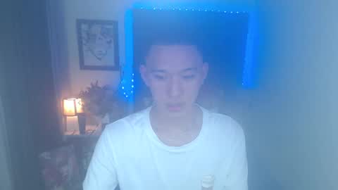 Snapshot of iconicmateo chatting on 12-23-24, 10:12 Mateo online show from 12-23-24, 10:12