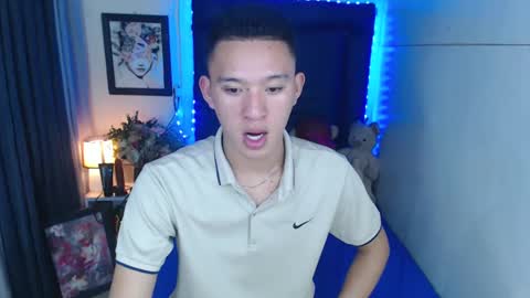 Snapshot of iconicmateo chatting on 12-24-24, 07:55 Mateo online show from 12-24-24, 07:55
