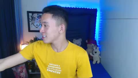 Snapshot of iconicmateo chatting on 12-30-24, 06:42 Mateo online show from 12-30-24, 06:42
