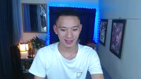 Snapshot of iconicmateo chatting on 01-15-25, 06:40 Mateo online show from 01-15-25, 06:40