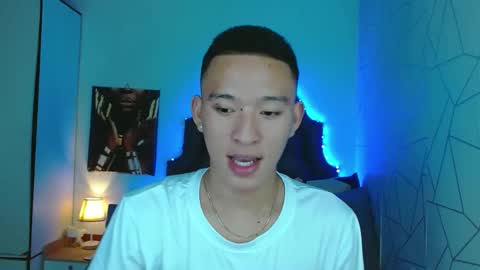 Snapshot of iconicmateo chatting on 02-02-25, 04:32 Mateo online show from 02-02-25, 04:32