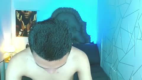 Snapshot of iconicmateo chatting on 02-19-25, 05:05 Mateo online show from 02-19-25, 05:05