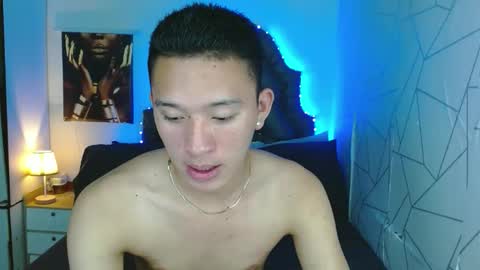 Snapshot of iconicmateo chatting on 02-24-25, 05:00 Mateo online show from 02-24-25, 05:00