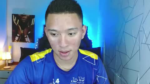 Snapshot of iconicmateo chatting on 03-04-25, 10:46 Mateo online show from 03-04-25, 10:46