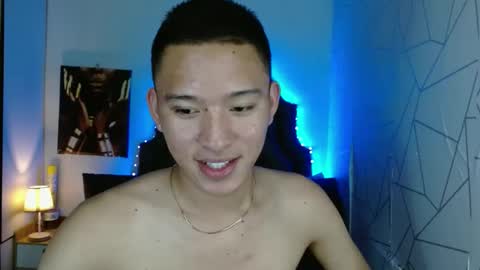 Snapshot of iconicmateo chatting on 03-06-25, 10:20 Mateo online show from 03-06-25, 10:20