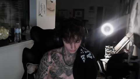 Snapshot of icymikey chatting on 07-10-26, 04:50 IcyMikey online show from 07-10-26, 04:50