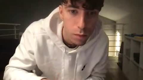 Snapshot of icyninesix chatting on 12-17-24, 10:22 icyninesix online show from 12-17-24, 10:22