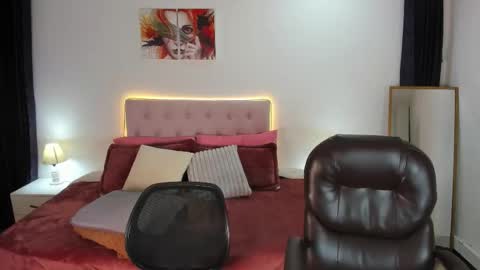 Snapshot of icysweetcam chatting on 10-22-25, 09:53 Icy online show from 10-22-25, 09:53