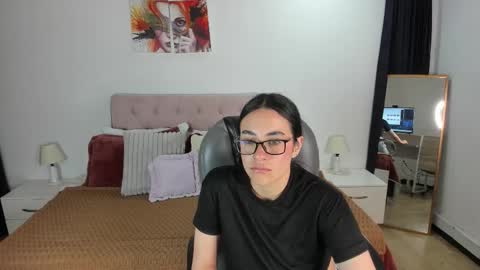 Snapshot of icysweetcam chatting on 11-02-25, 11:07 Icy online show from 11-02-25, 11:07