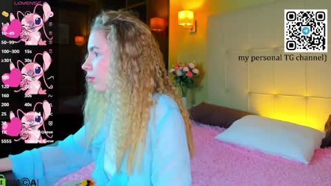 Snapshot of ida_lewiss chatting on 04-07-26, 01:28 Ida online show from 04-07-26, 01:28