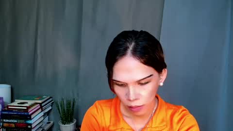 Snapshot of idontgive_afuck chatting on 06-05-26, 06:57 Lana But you can spell it backwards online show from 06-05-26, 06:57