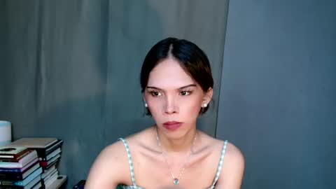 Snapshot of idontgive_afuck chatting on 06-09-26, 10:43 Lana But you can spell it backwards online show from 06-09-26, 10:43