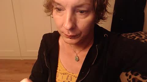 Snapshot of ifk_donkeysfr chatting on 10-12-25, 06:18 Ifk Donkeys online show from 10-12-25, 06:18