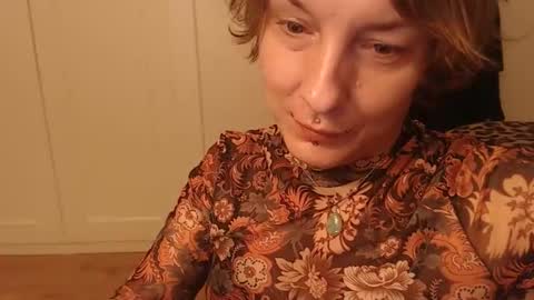 Snapshot of ifk_donkeysfr chatting on 10-18-25, 05:57 Ifk Donkeys online show from 10-18-25, 05:57