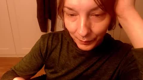 Snapshot of ifk_donkeysfr chatting on 11-16-25, 05:40 Ifk Donkeys online show from 11-16-25, 05:40