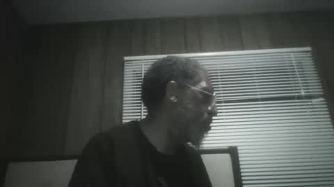 Snapshot of igasu chatting on 09-20-25, 03:51 igasu online show from 09-20-25, 03:51