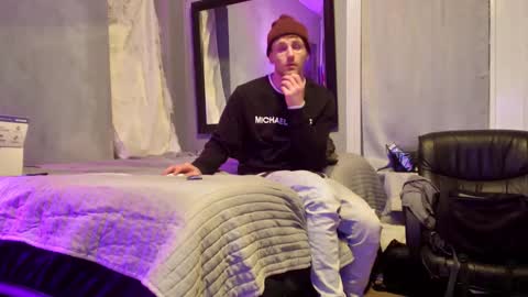 Amiri Roue online show from 12-22-24, 05:34