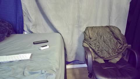 Amiri Roue online show from 01-25-25, 06:23