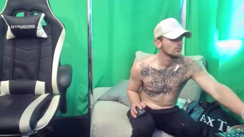 Amiri Roue online show from 11-18-25, 02:54