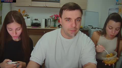 Snapshot of ihavepaws33 chatting on 02-02-25, 02:45 Julia and Mira online show from 02-02-25, 02:45