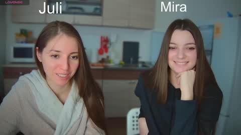 Snapshot of ihavepaws33 chatting on 02-24-25, 01:42 Julia and Mira online show from 02-24-25, 01:42