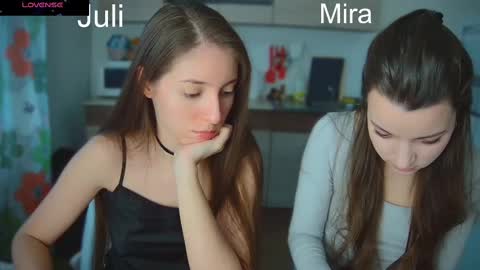 Snapshot of ihavepaws33 chatting on 03-01-25, 11:06 Julia and Mira online show from 03-01-25, 11:06