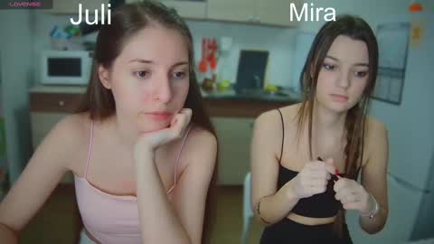 Snapshot of ihavepaws33 chatting on 03-04-25, 03:26 Julia and Mira online show from 03-04-25, 03:26