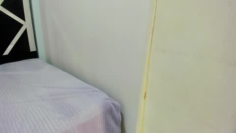 Isabella online show from 10-01-25, 01:50