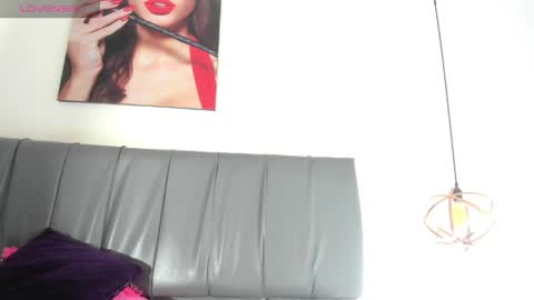 Isabella online show from 05-11-26, 12:44