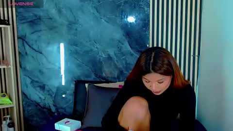 iisalombardi online show from 11-04-25, 02:32