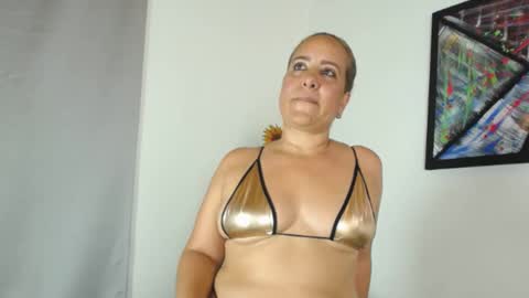 Snapshot of iivana_19 chatting on 01-26-25, 09:18 Livana online show from 01-26-25, 09:18