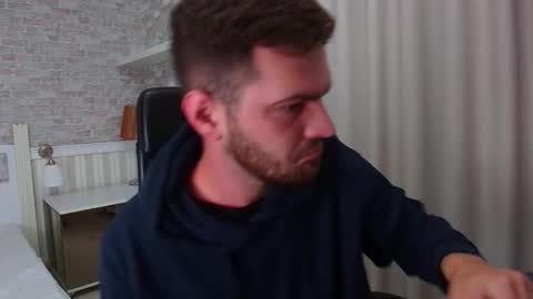 Snapshot of ikergale chatting on 10-05-25, 04:55 IkerGale online show from 10-05-25, 04:55