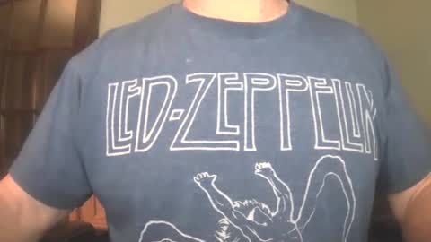 Snapshot of il_undercover chatting on 12-15-24, 11:34 il_undercover online show from 12-15-24, 11:34