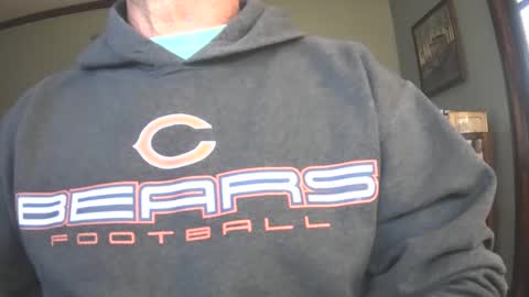 Snapshot of il_undercover chatting on 12-29-24, 02:52 il_undercover online show from 12-29-24, 02:52