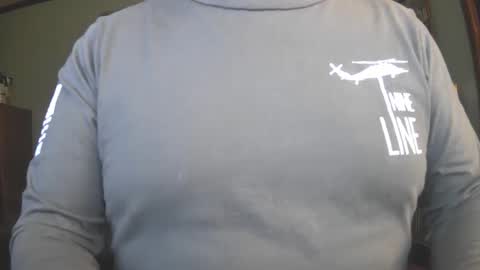 Snapshot of il_undercover chatting on 02-21-25, 12:06 il_undercover online show from 02-21-25, 12:06