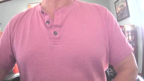 Snapshot of il_undercover chatting on 02-21-25, 07:10 il_undercover online show from 02-21-25, 07:10