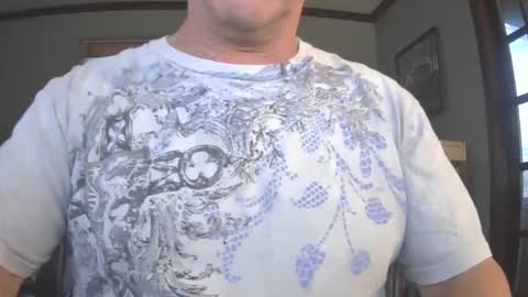 Snapshot of il_undercover chatting on 03-02-25, 12:32 il_undercover online show from 03-02-25, 12:32