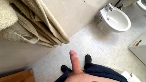 ilconte81 online show from 01-01-25, 10:54