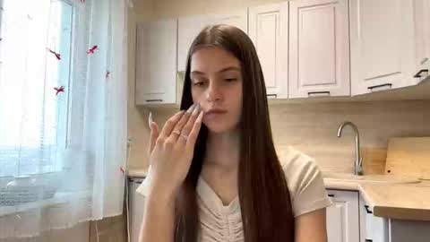 Sophie online show from 03-26-26, 09:04