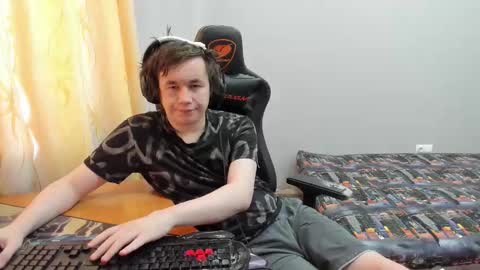 Snapshot of iliaskrislove chatting on 03-16-26, 12:31 iliaskris online show from 03-16-26, 12:31