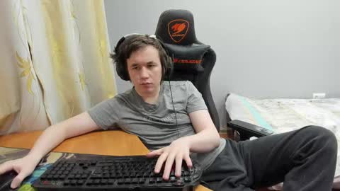 Snapshot of iliaskrislove chatting on 03-20-26, 08:03 iliaskris online show from 03-20-26, 08:03