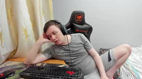 iliaskris online show from 06-17-26, 08:43