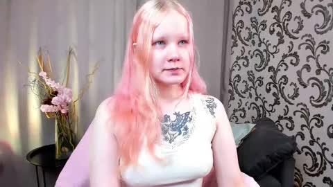 Annie online show from 09-18-25, 03:30