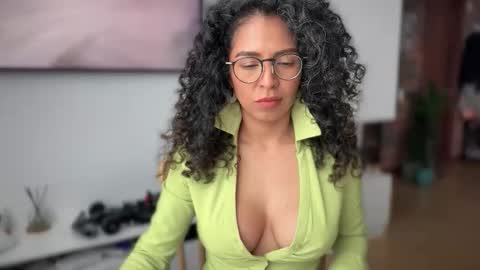 Kloe online show from 01-14-26, 07:19