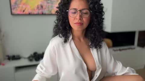 Kloe online show from 04-30-26, 08:57