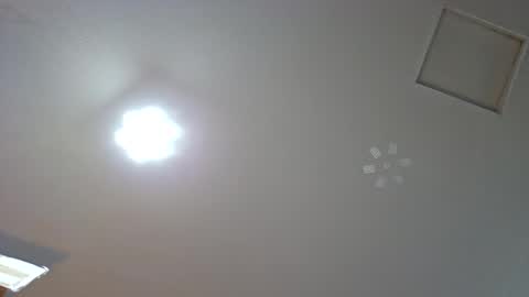 illcomunicate69 online show from 10-22-25, 03:18