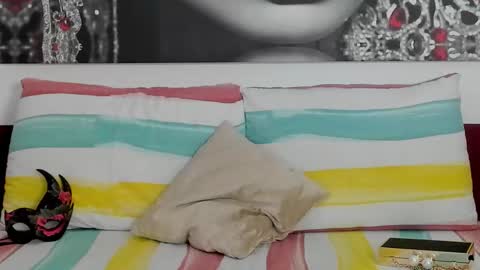 Snapshot of illegalbeauty87 chatting on 11-06-25, 02:01 Ingrid or more easier...Miss GoDDess Mistress online show from 11-06-25, 02:01