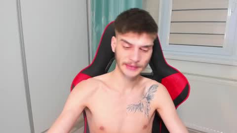 Snapshot of illusions888 chatting on 03-10-25, 01:45 D-Illusion online show from 03-10-25, 01:45