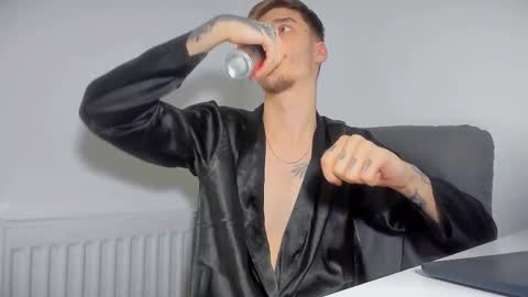 D-Illusion online show from 11-18-25, 11:47