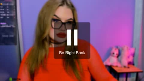 Snapshot of ilona_berry chatting on 10-20-25, 12:00 ilona_berry online show from 10-20-25, 12:00